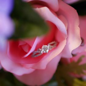 【ROCCA(ロッカ)の口コミ】 0.5ctのフォーエバーマークダイヤモンドを使用しており、日本に四店舗しか…