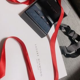 【ラザール ダイヤモンド(LAZARE DIAMOND)の口コミ】 仕事の事情でシンプルなデザインで、あまりゴツゴツしていない方が良かっ…