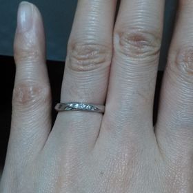 【アイプリモ(I-PRIMO)の口コミ】 ストレートタイプの指輪を探していて、ねじりの入ったデザインが良いと思…