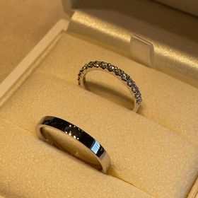 【TASAKI(タサキ)の口コミ】 初めは細身のシンプルなのを探そうと思って行ったけれど、色々見ているう…