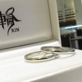 【輪-RIN-の口コミ】 シンプルなデザインのものが希望でした。色々な物からこちらの希望を聞い…