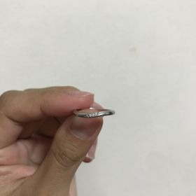 【俄(にわか)の口コミ】 長く身につけるものなので、飽きないデザインが良いなと思っていました。…