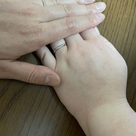 【銀座ダイヤモンドシライシの口コミ】 何店も指輪のデザインを見てきましたが、1番気に入ったものがこちらでした…