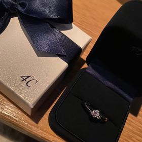 【4℃ BRIDAL(ヨンドシーブライダル)の口コミ】 一生に一度の高価な買い物の一つ。なので、絶対後悔はしたくありませんで…