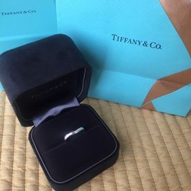 【ティファニー(Tiffany & Co.)の口コミ】 出産記念に憧れのティファニーのリングを購入しました。真っ直ぐなデザイ…