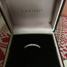 【アイプリモ(I-PRIMO)の口コミ】 ハーフエタニティの指輪を探していたところ、アイプリモのリングを見つけ…