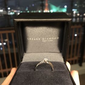 【ラザール ダイヤモンド(LAZARE DIAMOND)の口コミ】 ダイヤモンドが他に比べて輝きがありました。ダイヤモンドの質の割に価格…