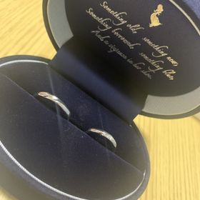 【Something Blue(サムシングブルー)の口コミ】 デザインに一目惚れで決めました！シンプルなものでなおかつストレートタ…