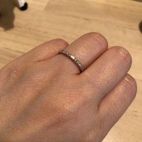 【JEWELRY SALON ERUDO(ジュエリーサロン エルドー)の口コミ】 夫婦揃ってあまりこだわりがなく、店舗で実物を見てそれぞれ気に入ったも…