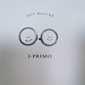 【アイプリモ(I-PRIMO)の口コミ】 リングに対して垂直にダイヤが付いているものはたくさんあると思うのです…