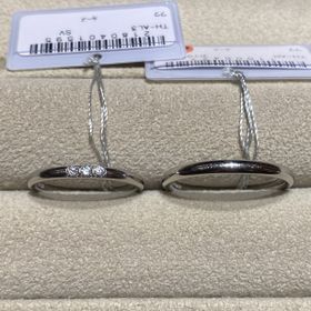 【TRECENTI(トレセンテ)の口コミ】 　何店舗かジュエリーショップを周りましたが、細身のシンプルなデザイン…