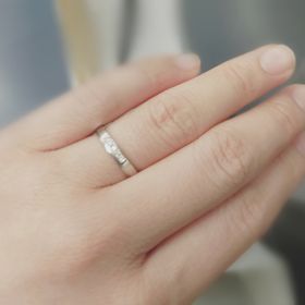 【ラザール ダイヤモンド(LAZARE DIAMOND)の口コミ】 ダイヤモンドの世界3大カッティング会社ということが決め手でラザール・ダ…