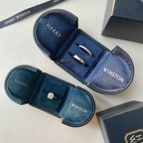 【ハリー・ウィンストン(Harry Winston)の口コミ】 指輪の曲線が美しくつけ心地がとても良いです。
他ブランドではカラットを…