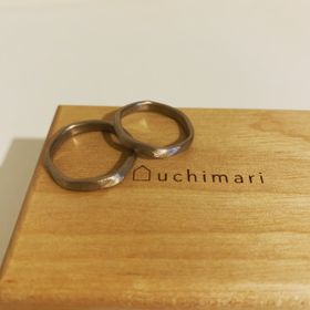 【uchimari(ウチマリ)の口コミ】 シンプルなデザインが良く、手作りを感じられる仕上げにしました。数種類…