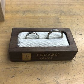 【ついぶ工房の口コミ】 指輪のデザインは複数ありましたが、シンプルで良かったです。
素材はいく…