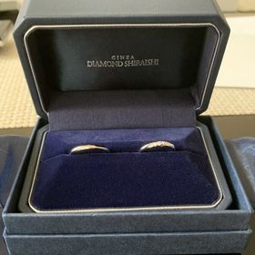 【銀座ダイヤモンドシライシの口コミ】 他社も見させて頂いた中で、着け心地が圧倒的に良かったです。価格帯も希…