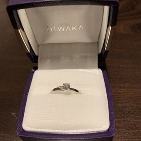 【俄(にわか)の口コミ】 婚約指輪と結婚指輪それぞれに素敵なコンセプトがあるところに惹かれまし…