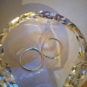 【アイプリモ(I-PRIMO)の口コミ】 指輪は、場所とデザインで決めました！
①県内のブライダルショップで近く…