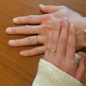 【insembre(インセンブレ)の口コミ】 婚約指輪と結婚指輪を一緒にするということで、ダイヤ入りのタイプの結婚…