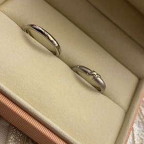 【ケイウノ ブライダル(K.UNO BRIDAL)の口コミ】 2人で20万ぐらいの物をお願いしたく、
担当の方と模索しながら女性は立体…