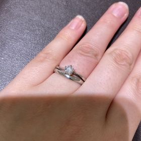 【festaria bijou SOPHIA(フェスタリア ビジュソフィア)の口コミ】 ダイヤモンドを拡大鏡で見ると、星型に見えるのがオシャレだと感じました…