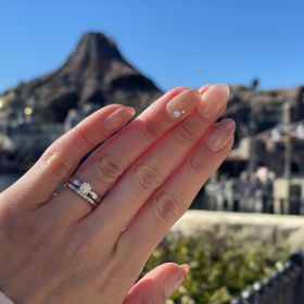 【ティファニー(Tiffany & Co.)の口コミ】 婚約指輪にハーモニーを頂いていたので重ね付けした時にそれに合うものを…