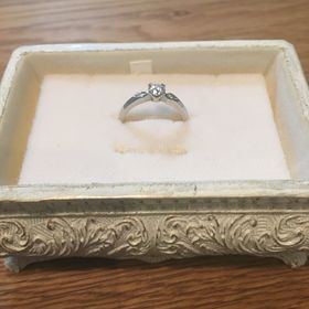 【EAU DOUCE4℃】の口コミ もともと華奢なデザインが好きで以前にもこのブランドで購入した事があった...