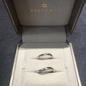 【TRECENTI(トレセンテ)の口コミ】 今回、結婚指輪を購入しました。事前に何店舗か専門店を調べていました。…