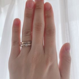 【NIESSING(ニーシング)の口コミ】 ■中心のダイヤモンドが浮いているような他にはないデザイン
■ダイヤモンド…