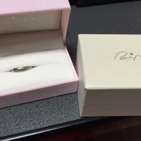 【Petit Marie(プチマリエ)の口コミ】 薔薇の模様のデザインに一目惚れしました！

憧れはダイヤのフルエタニテ…