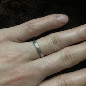 【STAR JEWELRY(スタージュエリー)の口コミ】 ふたりの架け橋となる虹をコンセプトにしたというデザインに惹かれました…