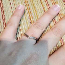 【ケイウノ ブライダル(K.UNO BRIDAL)の口コミ】 接客の丁寧さ、素人なので、ダイヤの品質やどういうものがいいのか、つけ…