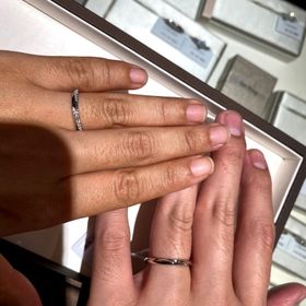 【アイプリモ(I-PRIMO)の口コミ】 ダイヤモンドが斜めに入っているので、どの角度から見てもキラキラしてい…