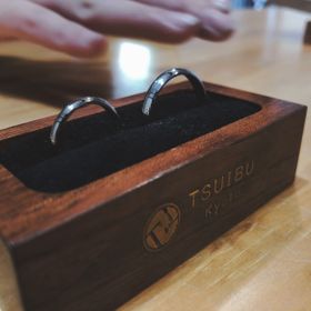 【ついぶ工房の口コミ】 婚約指輪はハイブランドのものをもらったので同じブランドのものとも考え…