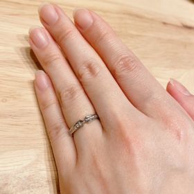 【Princess Bijou(プリンセス・ビジュー)の口コミ】 他では見ないユニークなデザインと埋め込まれたダイヤが動きに合わせて煌…