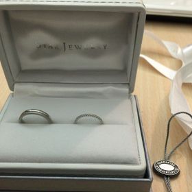 【STAR JEWELRY(スタージュエリー)の口コミ】 婚約指輪は購入しておらず、結婚当初はお式の予定が無かった為ペアリング…