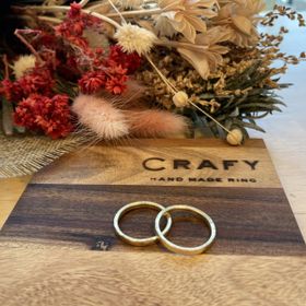 【CRAFY(クラフィ)の口コミ】 初めて見積もり相談に行った際、素材が豊富だったこと、店員さんがとても…