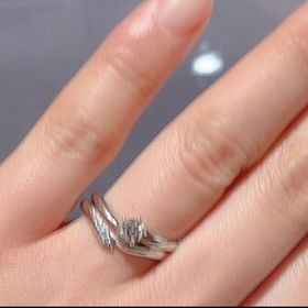 【俄(にわか)の口コミ】 見た目と付けた感じで直感で決めました。つけ心地がよく、見た目も可愛い…