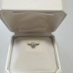 【WATANABE / 卸商社直営　渡辺の口コミ】 2回お店に訪問して、1回目はゆっくり時間をかけて多数のデザインサンプル…