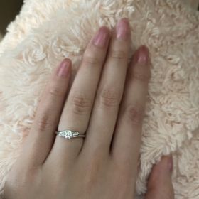 【ラザール ダイヤモンド(LAZARE DIAMOND)の口コミ】 まずは輝きです。他に三つほど見に行き、そのうちら三大カッターズブラン…