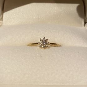 【CRAFY(クラフィ)の口コミ】 指輪のデザインと手作りが出来るということが決めてです。
デザインについ…