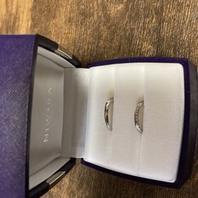 【俄(にわか)の口コミ】 旦那様が普段は着けないのでシンプルなモノを探していました。
ただ、婚約…