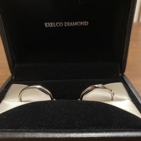【エクセルコダイヤモンド(EXELCO DIAMOND)の口コミ】 シンプルなデザインの指輪に決めました。販売価格も想定していたよりも安…