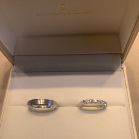 【ANTWERP BRILLIANT(アントワープブリリアント)の口コミ】 たくさんの指輪を見ましたが、ダイヤの輝き方が他と比べると明らかに七色…