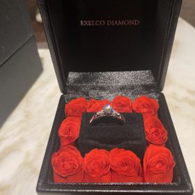 【エクセルコダイヤモンド(EXELCO DIAMOND)の口コミ】 輝き具合が他店と比べて一番良く、婚約指輪のローズボックスもとてもお洒…