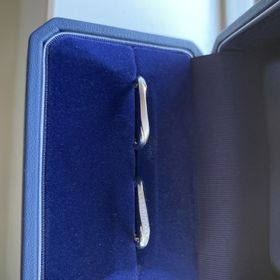 【銀座ダイヤモンドシライシの口コミ】 ウェーブの様々な種類を比較しました。最終的にはデザインでお互いが納得…