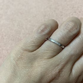 【TASAKI(タサキ)の口コミ】 デザインで選びました。
２つのブランドで迷いましたが、主人がTASAKIのシ…