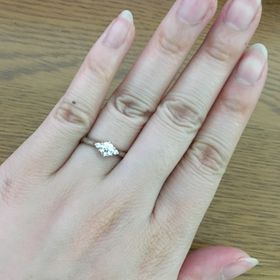 【俄(にわか)の口コミ】 白鈴という、すずらんのような可憐なデザインが、自分のカラーと合ってい…