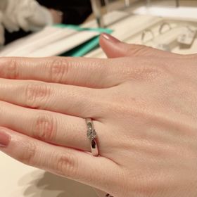 【ティファニー(Tiffany & Co.)の口コミ】 もともとティファニーハーモニーが候補で、実際に指輪をしたときに1番手に…