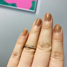 【銀座ダイヤモンドシライシの口コミ】 色々試着させて貰って、ゴールドとプラチナのコンビネーションの指輪が可…